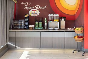 Super 8 by Wyndham Hazleton