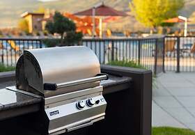 The Cove Lakeside Resort