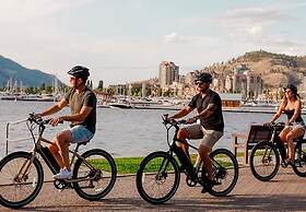 The Cove Lakeside Resort