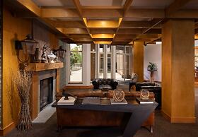 The Cove Lakeside Resort