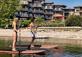 The Cove Lakeside Resort