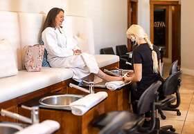 The Cove Lakeside Resort