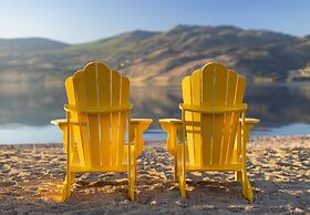 The Cove Lakeside Resort