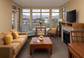 The Cove Lakeside Resort