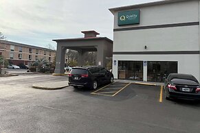 Quality Inn & Suites