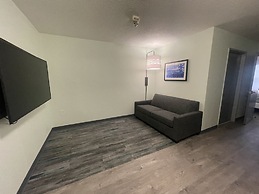 Wingate by Wyndham Waldorf/Washington DC Area