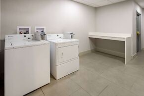 Wingate by Wyndham Waldorf/Washington DC Area