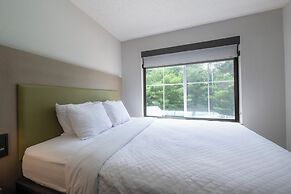 Country Inn & Suites by Radisson, Lake George (Queensbury), NY