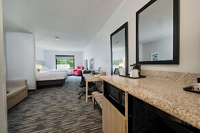 Country Inn & Suites by Radisson, Lake George (Queensbury), NY