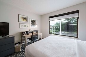 Country Inn & Suites by Radisson, Lake George (Queensbury), NY