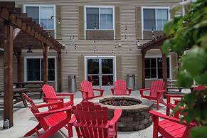 Country Inn & Suites by Radisson, Lake George (Queensbury), NY