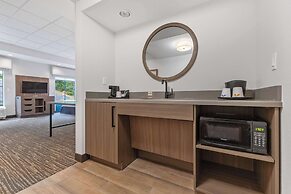 Hampton Inn & Suites Lake George