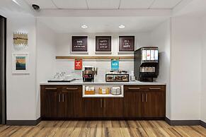 Hampton Inn & Suites Lake George