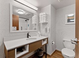 Hampton Inn & Suites Lake George