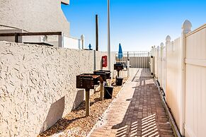 Island Echos Condominiums