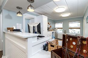 Island Echos Condominiums