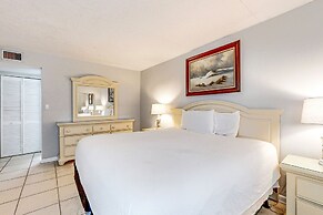 Island Echos Condominiums