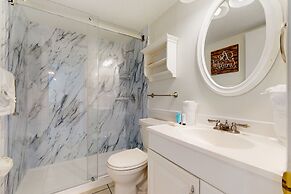 Island Echos Condominiums