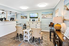 Island Echos Condominiums