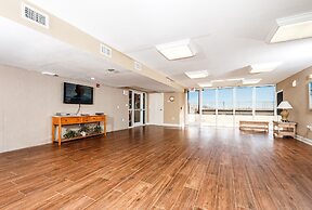 Island Echos Condominiums