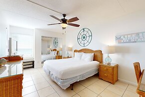 Island Echos Condominiums