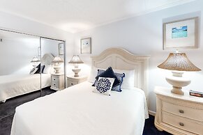 Island Echos Condominiums