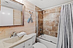 Island Echos Condominiums