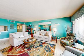 Island Echos Condominiums