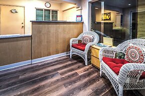 Hitching Post Studios Inn