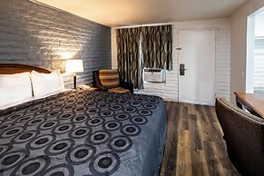 Hitching Post Studios Inn