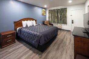Hitching Post Studios Inn