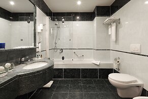Holiday Inn Turin Corso Francia by IHG