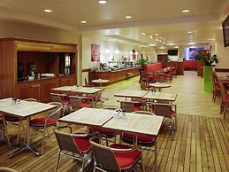 ibis Reading Centre