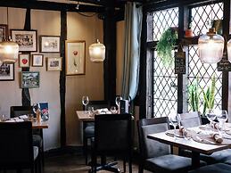The Kings Arms Hotel