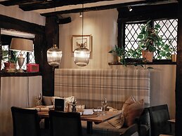 The Kings Arms Hotel
