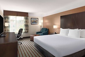 La Quinta Inn & Suites by Wyndham Bakersfield North