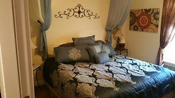 Woodstock Inn B&B