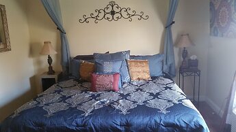 Woodstock Inn B&B