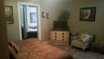 Woodstock Inn B&B