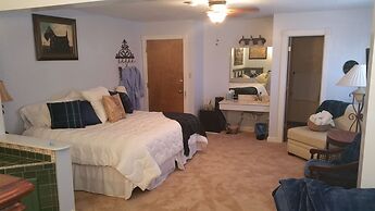 Woodstock Inn B&B