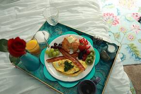 Woodstock Inn B&B