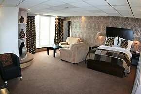 Inn On The Prom Hotel