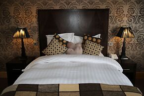 Inn On The Prom Hotel