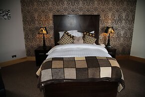 Inn On The Prom Hotel