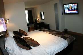 Inn On The Prom Hotel