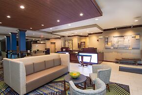Holiday Inn Express and Suites Springfield Medical District by IHG