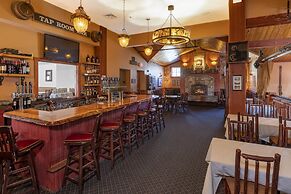 Woodstock Inn Station & Brewery