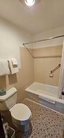 Colonial Inn Dyersville