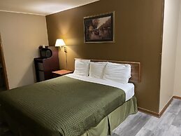 Colonial Inn Dyersville