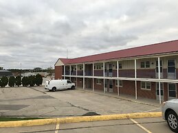 Colonial Inn Dyersville